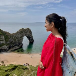 Lisha Chinnu Instagram - If there’s heaven for me , I’m sure it has a beach attached to it ! #durdledoor 
.
.
Wearing @labelswarupa