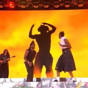 Little Simz Instagram - Pyramid. Glastonbury 24’ moments 🤲🏿🔗 

You can watch the full set back on BBC iPlayer 🤍
