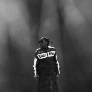 Little Simz Instagram - I’m so grateful. All by Gods grace and the power of the people. What a time in life. @glastofest thank you so much for making my wildest dreams a reality 🤍🤲🏿

To my incredible team, I love you, thank you for your hard work and believing in my vision 🤍 

Love to @edhardyeurope for doing us proper with the custom fits! 🙏🏿

📸 @karolina.wielocha
