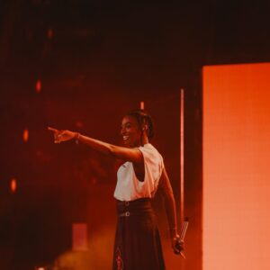 Little Simz Instagram - I’m so grateful. All by Gods grace and the power of the people. What a time in life. @glastofest thank you so much for making my wildest dreams a reality 🤍🤲🏿

To my incredible team, I love you, thank you for your hard work and believing in my vision 🤍 

Love to @edhardyeurope for doing us proper with the custom fits! 🙏🏿

📸 @karolina.wielocha