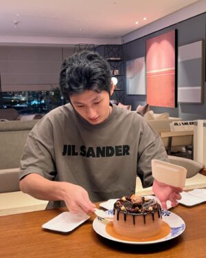 Liu Te Instagram - 27🎂