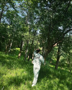 Liu Yase Instagram - 🌳🏃‍♀️