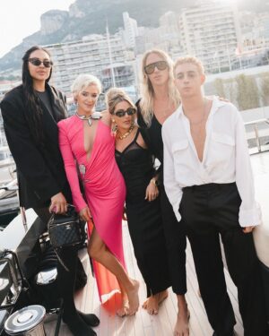 Liz Cambage Instagram - thank you @bureau.of.innovation and @agenxyuniverse for having me onboard for the wildest weekend 🏎️❣️🏁