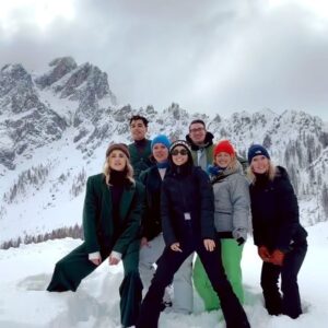 Lize Feryn Instagram - Met Melange in winterwonderland ❄️

@melange.label 

Topteam voor @nina_hln 🫶🏻
@michielsanke @dirkalexanderphotography @meldaems @marlienechelpoels @sabahmesbahi @suedtirol.official @3zinnendolomites