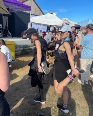 Lizzy Hoo Instagram - Woweee what a day. We are in our raygun era!! 🏃‍♀️ #city2surf