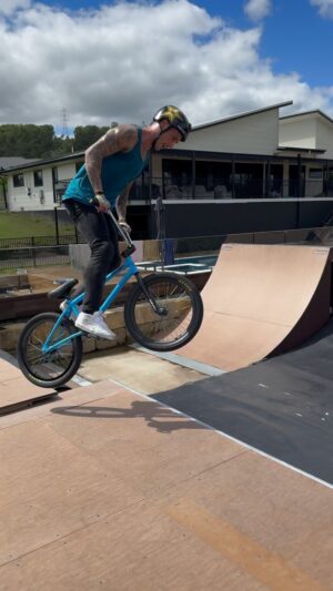 Logan Martin Instagram - 🤟🏼🤟🏼 #bmx