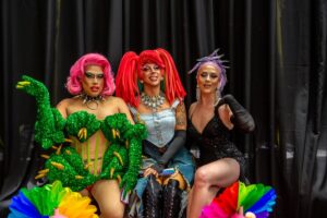 Lolita Banana Instagram - Nuestras reinas lucieron MARAVILLOSAS en estas fotos detrás de cámaras de su aparición en la Marcha del Orgullo LGBT  2024 en CDMX! 😍🌈 Nuevo episodio MAÑANA

🇲🇽 @dragracemexico se estrena los jueves a las 8PM CST (CDMX) solo en @wowpresentsplus mundialmente.

‼️ El primer episodio será GRATIS en @wowpresentspluses para todos los usuarios registrados cuando se estrene. ¡Solo crea una cuenta!