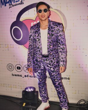 Lolita Banana Instagram - Estreno de la obra @lvemc_oficial 

Traje @marcomanero 
Joyas @ghelguera 
Zapatos @louboutinworld
Foto @luisreyes_foto