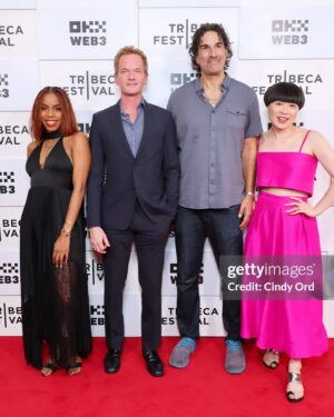 London Hughes Instagram - I’m in a film, with these great comics, and I got to go to its world premiere in New York, with my mum. You know normal stuff!

Group Therapy is a hilariously beautiful film, thank you @therealhartbeat for giving me the opportunity to tell my story.

I can’t wait for you all to see it! 🙈✨

Dress: @aliceandolivia 
MUA: @n.colebueno 
Shoes: @givenchy 
📸. @gettyimages