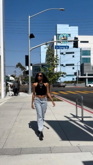 London Hughes Instagram - Living in L.A is like living in the lyrics of your favourite 2000’s RnB song… 😩😍☀️❤️
