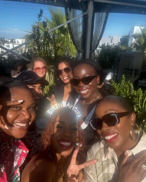 London Hughes Instagram - I strongly suggest having your birthday in New York, flying home and then having another birthday in L.A 🥳✨☀️🥂