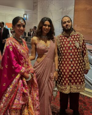 Lopamudra Raut Instagram - Congratulations you beautiful souls Anant and Radhika wish you happiness in abundance ! ✨  #arwedding #anantambani #radhikamerchant #mukeshambani #arweddingcelebrations