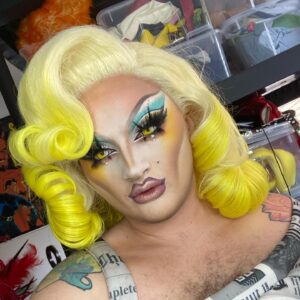Loris Instagram - Extra! Extra! The b!tch is back! 
Dragcon Day 1 Dumpy! Everything you see including the custom printed fabric for me and @juanmiguelvon designed by me &  created by @gummibaerlatex ,except for this lovely unit by @wigsandhatsbymissmissy 🥰 
#loris #dragconla #dragconlosangeles #losangeles #dragrace #rupaulsdragrace #rupaulsdragcon #dragula #fashion #explore