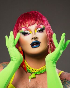 Loris Instagram - tried to come up with a pun about Neon, but I couldn’t think of Ne 😜
Swimsuit competition photos by @adamouahmane 💜
#drag #dragqueen #dragula #loris #lorislatex #neon #dragulatitans