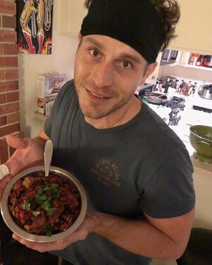 Lou Ferrigno Jr. Instagram - Felt like cooking for my family so...
😍😘🍆🍔🥗🤷‍♂️😂
#arloeyes #foodisfun #foodie #homecookin #feedmeseymour #mayhaveoverdoneit #caponata #broiledsalmon #burgerlife #laughingismyfavorite #datbabytho