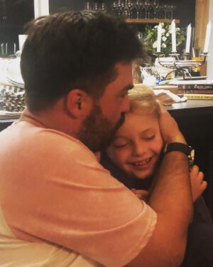 Louis-François Marcotte Instagram - L’anniversaire de mon petit homme, 9 ans aujourd’hui 😊 😍
Ça va trop vite mais c’est tellement cool de le voir grandir ...