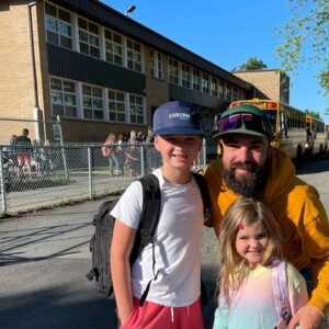 Louis-François Marcotte Instagram - Gros week-end en perspective! Je m’en vais faire bcp de kms de vélo 🚴‍♂️ avec une belle gang @granddefipierrelavoie 
Vous êtes vous inscrit pour le #1millionkmensemble 👍👍👍