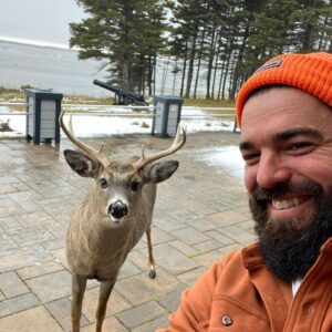 Louis-François Marcotte Instagram - J’ai eu le chance de passer quelques jours sur l’île d’Anticosti la semaine dernière ... Le territoire est incroyable, on est chanceux d’avoir ça chez nous! 
.
.
.
.
@reseausepaq 
@expedition_faune