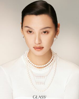 Louise Wong Instagram - ‘Shell’ we Shine 🐚

@tasaki_intl 
@glassmagazine_china