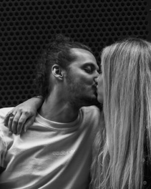 Lua Blanco Instagram - viva você e suas piadocas, e loucuras, e resenhas, e contradições, e coerências, e evoluções, e alegrias constantes! te amo infinito! happy birthday @leandrosoaresx 

📷 @fromgabe