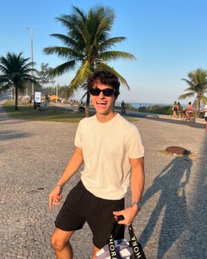 Lucas Burgatti Instagram - 🍉🏄‍♀️⛱️🐠🪸🤿