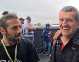 Lucas Strabko Instagram - SAIU UM DOS VÍDEOS MAIS LEGAIS DO CANAL! Olha todo mundo que a gente encontrou e resenhou! Tá tudo no vídeo! Acesso total na Fórmula 1! Mostramos tudo de como funciona a @alfaromeostake, a vida dos pilotos e dos mecânicos! Está sensacional! Só agradecer a @stake por ter nos proporcionado tudo isso! Vão lá assistir! Link nos stories!