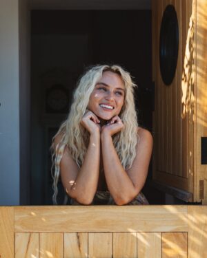 Lucie Donlan Instagram - So as you may have heard I’ve put the Cornish Cottage up for sale! 🏡🌊 

Forever grateful and proud that I was able to buy my first home at the age of 23.  Living here for the past three years has been an absolute dream and I’ve poured my heart and soul into its renovation, learnt new skills and spent many late nights doing DIY and planning each room carefully with love to give it a cosy cottage feel. 

Now that it’s been brought back to life it’s time to move onto the next project, watch this space 👀

For more home renovation content head over to my lifestyle page : @lucies_cornwall 🏡🌊🪴

📸 @lizzie_churchill