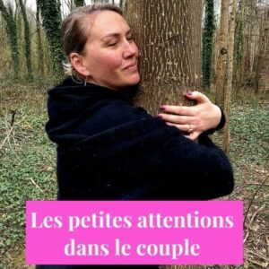 Lucie Mariotti Instagram - Les petites attentions, les langages de l'amour et la manière de considérer l'autre peut évoluer au fil du temps, et c'est normal et sain.

Avant je me concentrais sur ce que je n'avais plus en me disant "il ne fait plus ça". Mais il fait autre chose, et ça n'est pas moins bien, c'est différent et tout aussi important.

Bien sur il y a des phases où nous sommes moins attentifs à l'autre, et ça aussi c'est normal, tant que ça ne dure pas.

Je sais que beaucoup de personnes en couple ici souffrent du manque d'attention dans leur couple, parce qu'il n'y en a jamais eu ou qu'il n'y en a plus, et c'est un vrai sujet. 

Commencer par regarder ce que l'autre vous apporte, objectivement, et si c'est rien, ou trop peu, parlez en en partageant ce que cela vous fait, et non en le reprochant. 

Par exemple : "le fait que tu ne me proposes jamais de sortie à deux me peine, parce que j'ai besoin de sentir que tu as envie de passer du temps avec moi pour me sentir aimée. Est ce que tu penses que tu pourrais envisager de le faire de temps en temps ?"

En revanche, si vous voyez que votre partenaire est totalement désinvesti, ne vous considère pas et n'a aucune envie de changer ça, il est peut être temps de vous poser quelques question quant à la légitimité de cette relation.

L'espace des commentaires est là pour accueillir vos mots et vos maux ...

Avec amour.
Lucie.

#couple
#attentions 
#relationamoureuse 
#conseilsenamour
#lovecoaching 
#luciemariotticoach
#conflits
#développementpersonnel
#amour 
#communication 
#coeursbrises