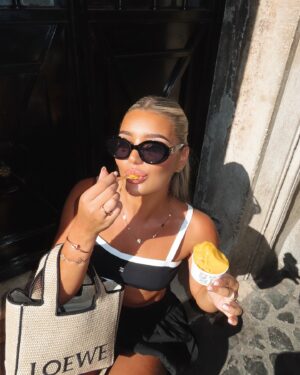 Lucinda Strafford Instagram - If I wasn’t called Lucinda, I would have been called Roma.. I can now see why 🥹♡🇮🇹