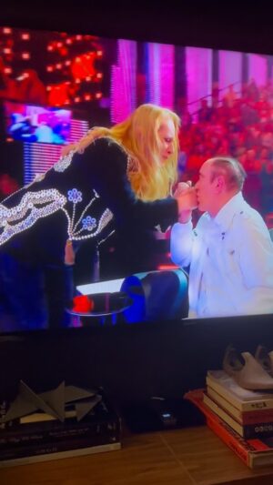 Lucinha Lins Instagram - Emocionante fazer parte dessa história.
Obrigada @renatoaragao ❤️ Viva você!!!
Emocionante criar memórias afetivas em tantas pessoas. 
Gratidão!
