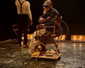 Luis Alberti Instagram - Accidentados,  pero ginebra después de días de grandes funciones! #findepartie  Gracias @companiadeteatroelghetto  por estos momentos,  de los mejores de la vida! 
#AndasConTodoAlberti