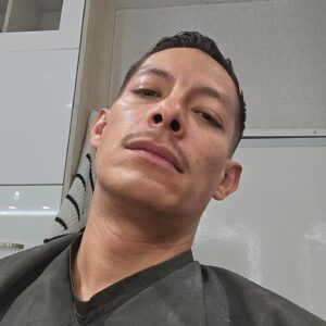 Luis Alberti Instagram - Él es CHAY, @elprincipedelfade_mx  sin duda el mejor! Qué privilegio, gracias tchai!!!