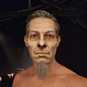 Luis Alberti Instagram - Para salir al escenario... Fin De partida" Samuel Beckett.  Estamos en Querétaro!  soy Hamm! Nos dirige @companiadeteatroelghetto
#AndasConTodoAlberti 
#teatrodelabsurdo