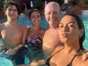 Luís Esparteiro Instagram - Férias em família no @hilton_vilamoura #férias #familia #hiltonvilamoura