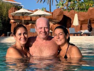 Luís Esparteiro Instagram - Férias em família no @hilton_vilamoura #férias #familia #hiltonvilamoura
