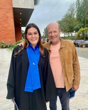 Luís Esparteiro Instagram - A minha filha nasceu quando estava a fazer o ‘Super Pai’, parece que foi ontem e já está licenciada. Parabéns ‘Dra’ Teresa ! #orgulhodepai #família #amor