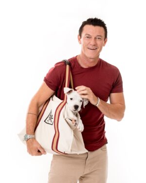 Luke Evans Instagram - The amazing work that @wagsandwalks do. One of these brothers has been adopted but one more is still looking for a forever home. They have so many beautiful doggies at @wagsandwalks looking for loving families. Go check them out. Oh! And enjoy my happy place #dogsofinstagram #adoptdontshop #doggie #puppy #puppylove 

Thank you @charlienunnphotography for making my day!