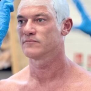 Luke Evans Instagram - I’ve done this many times, first time was for Clash of the titans, but everytime I do it, its like it’s the first time, it’s like being underwater but you can breathe through your nose. Keeping calm and breathing slowly for over an hour is intense. But that’s the price you pay for art….apparently. Thanks to the all the team at @lifecastuk