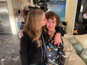Luke Roessler Instagram - Congratulations on your @sagawards nomination Christina Applegate! You were phenomenal in all 3 seasons of @deadtome even through all of your challenges. I was so lucky to play your son Henry. You are a winner in every possible way❤️🏆. @netflix #christinapplegate #sagawards #deadtome