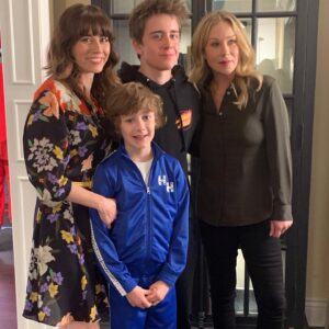 Luke Roessler Instagram - Good luck to my @deadtome family @lindacardellini #christinaapplegate! 🏆❤️💥! @televisionacad #emmys2020 #netflix #deadtome