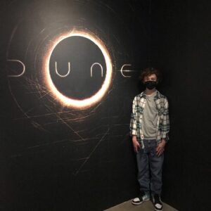 Luke Roessler Instagram - Look who I saw today at a special screening of @dunemovie at @wbpictures…nice to meet you Oscar Isaac! I left this masterpiece of a movie speechless. Definitely go see it on the big screen🎬.#dune #dunemovie #oscarisaac #dukeletoatreides #timotheechalamet #zendaya #warnerbros