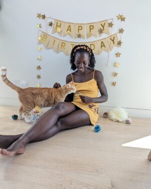 Lupita Nyong'o Instagram - Go Yoyo! It’s yo birthday! 💖🐈🎂 

Please join me in wishing him a very happy 3rd birthday! 🎁 #Yoyoyyo #ChildlessCatLady