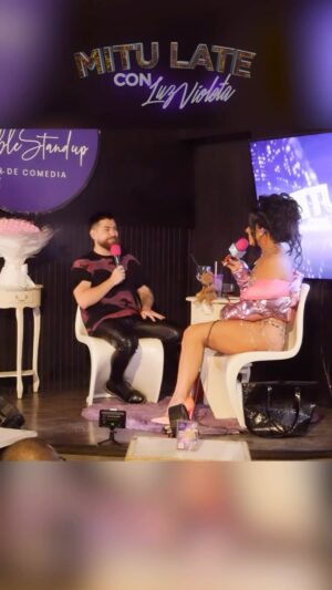 Luz Violeta Instagram - RESUMEN ✨ de @mitulate 😘. 
Con el huaxhito hermoso de @rozamora ✨ recuerda q el capítulo completo lo encuentras en mi canal de YouTube bb 🥰 grabación en vivo en @doblestandup están súper invitados 🥂✨