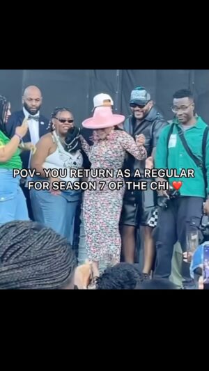 Lynn Whitfield Instagram - So excited to be back as a regular on @shothechi ❤️

Check out the @deadline article in my story to read all about it! 
#letsgo 
#season7 
#thereshego
.
.
.
#shotthechi 
📍@everydayppl
