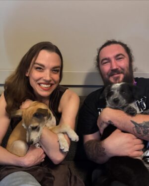 Lzzy Hale Instagram - Met the best pups yesterday from @operationpetsalive ! This is Sakura! She beelined toward me and stayed in my arms until I got called away to meet n greet… I wanted yo take her with me, but our pirate ship is no place for a lady like Sakura. I hope she finds a forever home very soon. Thank you to the women of @operationpetsalive for letting us spend some social time with the pups!!