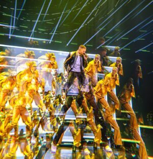 M. Pokora Instagram - Dump de la dernière de l’Epicentre Tour 🥹
Encore merci pour les milliers de messages reçus depuis samedi. Tellement heureux de savoir que cette tournée vous a fait chanter, danser, pleurer, vous a remémoré des souvenirs ou apporté un peu de bonheur et de réconfort le temps d’un concert... 🙏🏼❤️

📸 @joeymatras