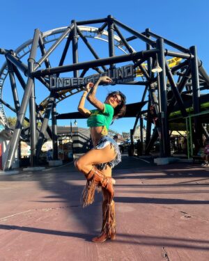 M1ss Jade So Instagram - Tap down those boots while I beat around 🤭🎢