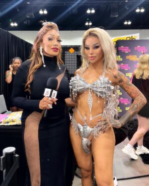 M1ss Jade So Instagram - Icons doing iconic thingz

@rupaulsdragcon Day 2 🌟 Meeting icons in an everyday basis feels levitating. LA, embraced me and now it’s time to adopt me.

#Goddessafication:
Photos: @i3lacknek0 @k.ylow @zagaxtian
Hermaphrodite Goddessa look: @thehouseofvilrique
Venusian Goddessa look: @rafa.worldwide
Heels: @pleaserbykaycee
Face & Skin: @montinolaaesthetic 
Queen’s Care: @justinxmustafa @victorleodelacruz @tran.mp5 & Millie