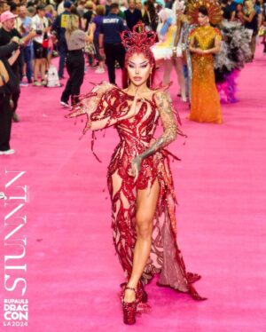 M1ss Jade So Instagram - @rupaulsdragcon Day 1 💥

It’s has been very surreal for me to grace the pink carpet. Blexxxing everyone even without physical contact. Meeting everyone is such a dream come true, it’s a whirlwind of positive emotions in the air making the vortex look abundant. Thank you @worldofwonder for making this possible!

Love & Light 💖🌟

#Goddessafication:
Photography: @stunnin.mag 
Hair by: @wigbyvenusheart
Hairline by: @fauxlenciiaga 
Look: @ehrranmontoya
Nails by: @klaws.mnl
Face by: @montinola_aesthetic 
Assisted by: @thekrisnuevo @justinxmustafa @zagaxtian @k.ylow @victorleodelacruz @tran.mp5