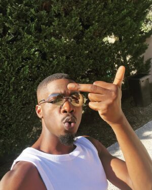 MHD Instagram - 🪐🖕🏾